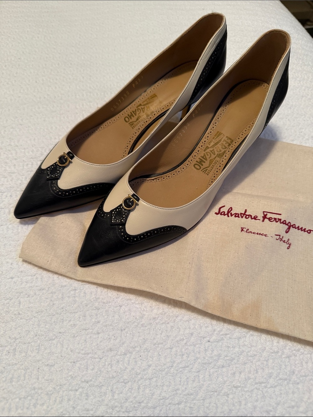 Salvatore Ferragamo Black & Cream Pointed Toe Brogue-Style Flats